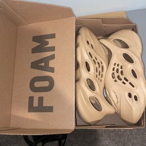 Yeezy foam runners (Ochre)